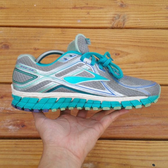 brooks gts 16 wide